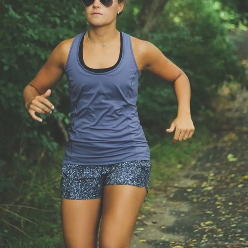 Lululemon Run Times Short in Mini Splatter White Black Size 6